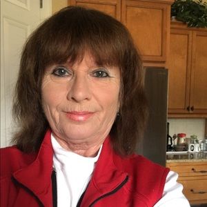 Meet your Posher, Debra